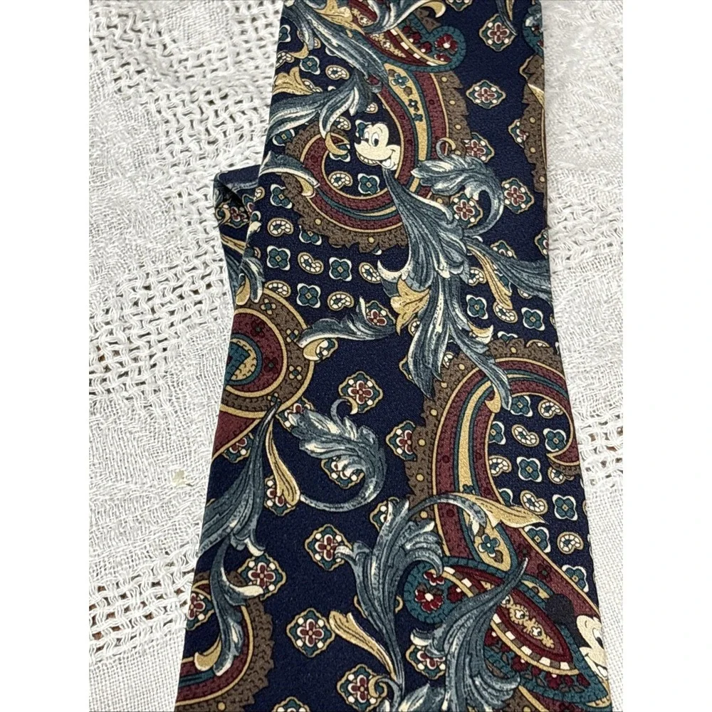 Disney Originals Men's Tie Mickey Mouse Paisley 100% Silk 3.75